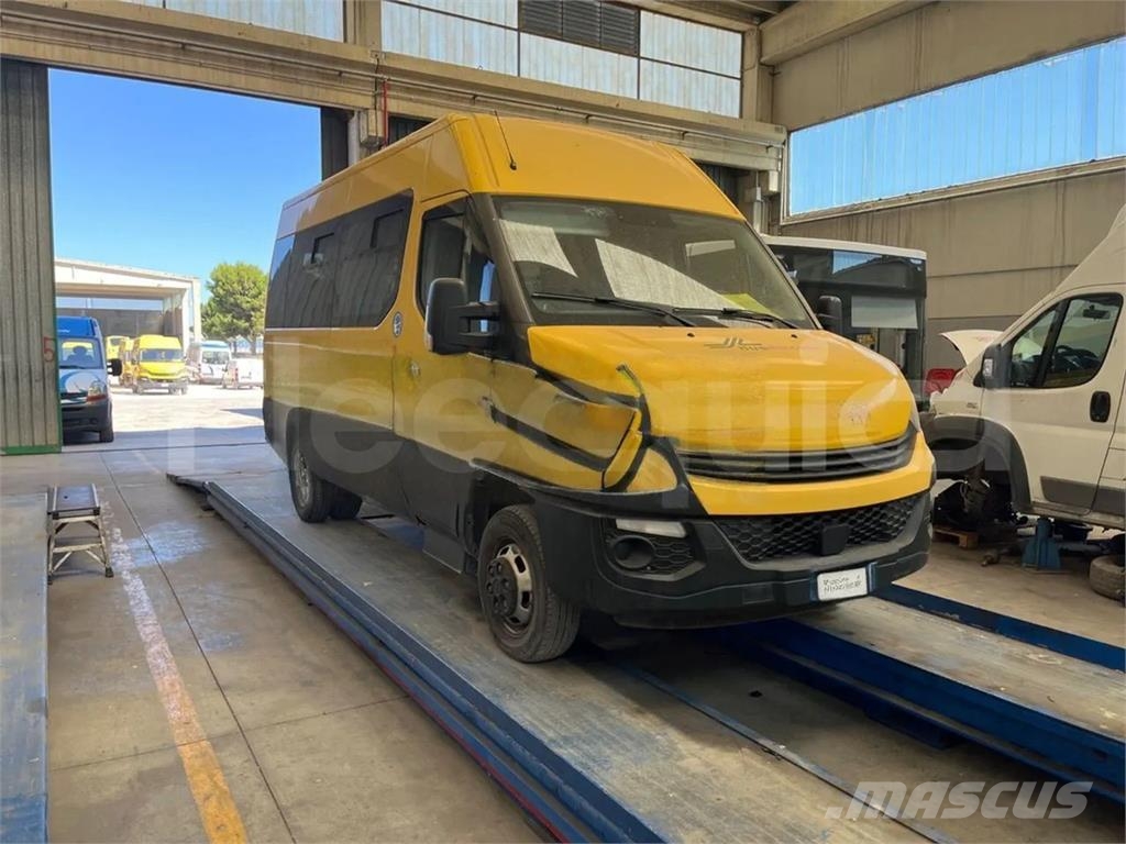Iveco Daily Skolbussar