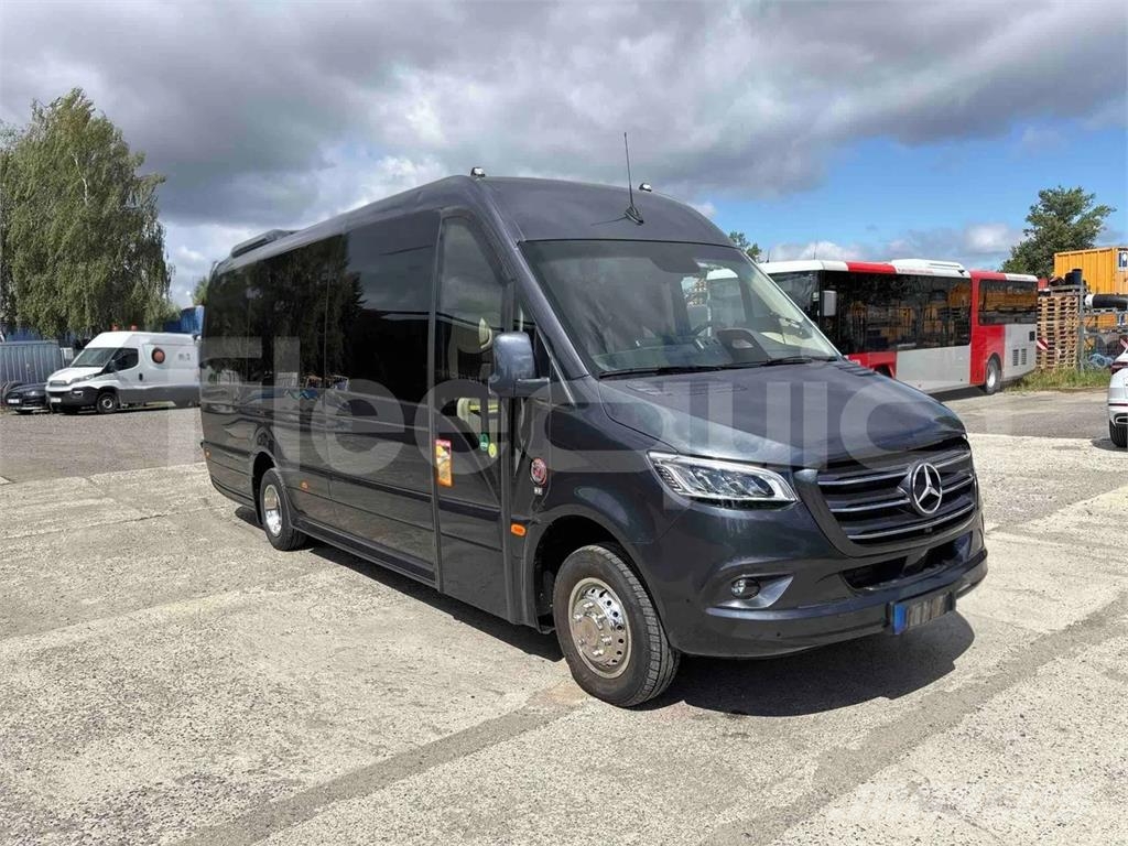 Mercedes-Benz Sprinter حافلة صغيرة