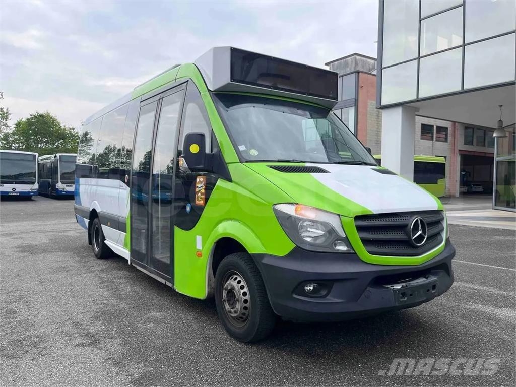 Mercedes-Benz Sprinter حافلة صغيرة