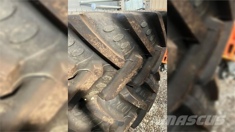 BKT 520/85R50 BKT Tvilling hjul Banden, wielen en velgen