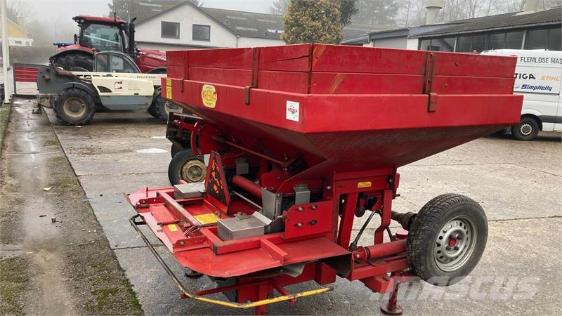 Bredal B2 Manure spreaders