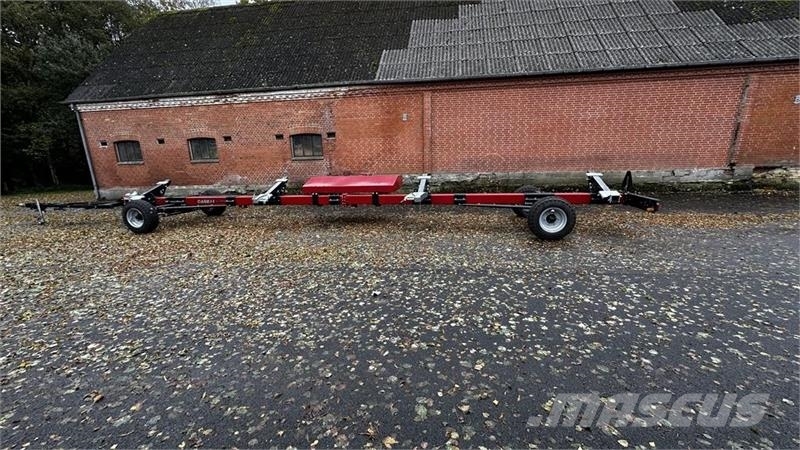 Case IH 3050 35" med sidekniv og vogn 联合收割机头