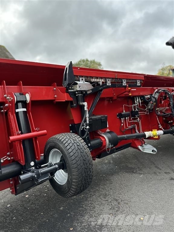 Case IH 3050 35" med sidekniv og vogn 联合收割机头