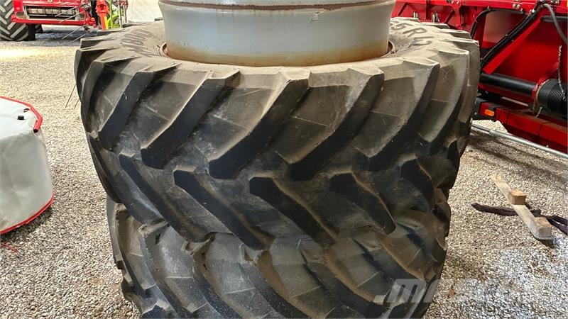 Pirelli 650/65-42 Ruedas