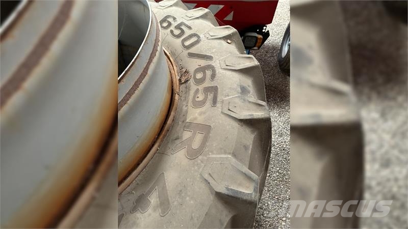 Pirelli 650/65-42 Ruedas