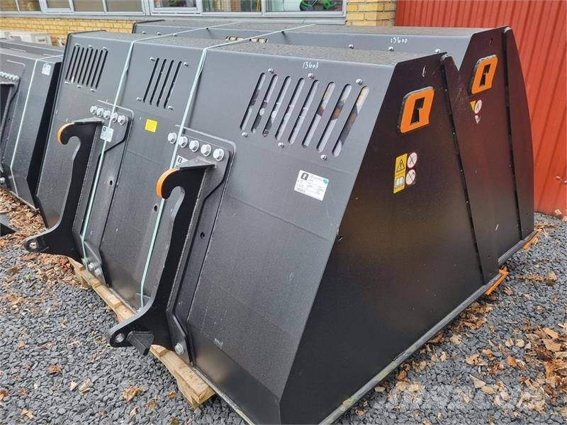 Ålø VXL + 265 Volumenskovl Telescopic handlers