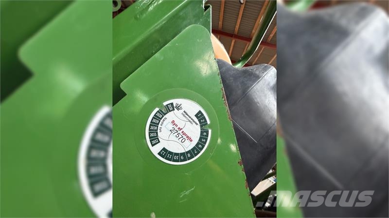 Amazone UX 3200 Irroratrici trainate