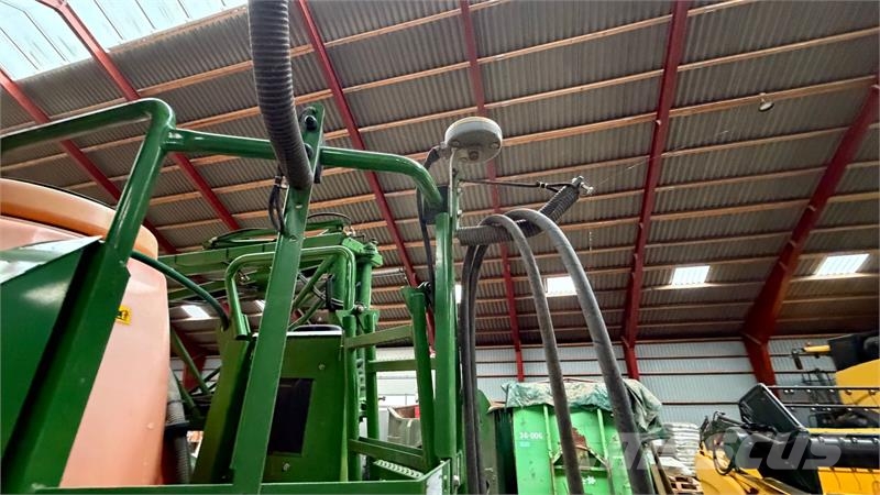 Amazone UX 3200 Irroratrici trainate