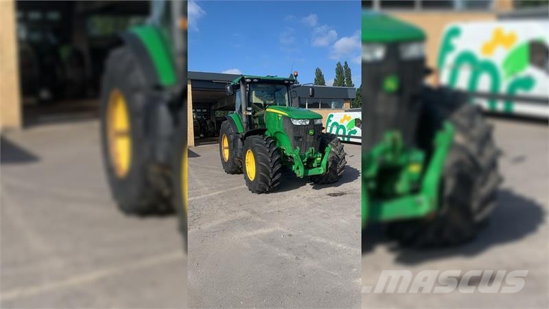 John Deere 7230R Trattori