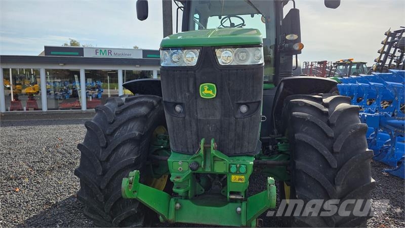 John Deere 7230R Traktoren