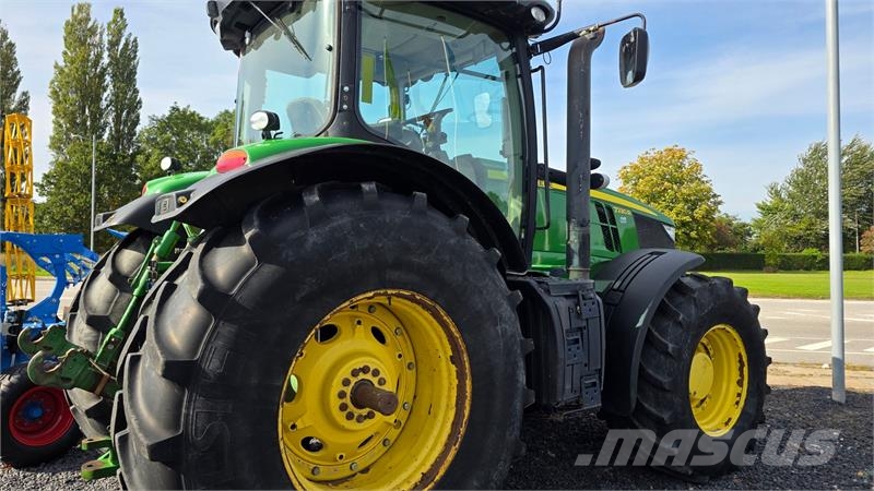 John Deere 7230R Traktoren