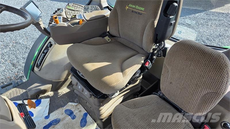 John Deere 7230R Traktoren