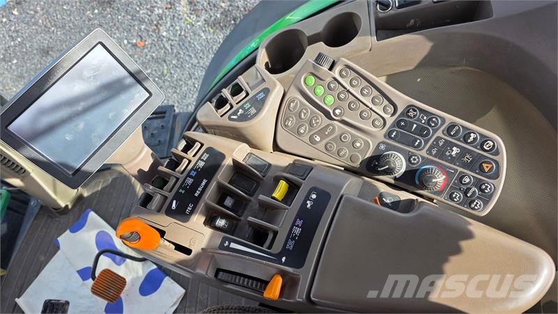 John Deere 7230R Traktoren