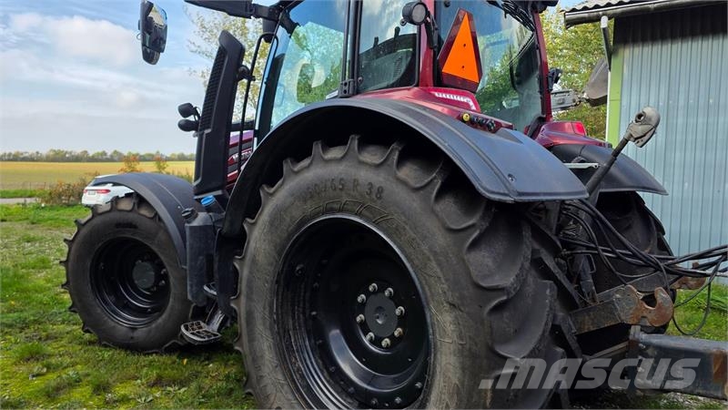 Valtra N175 Direct Tracteur