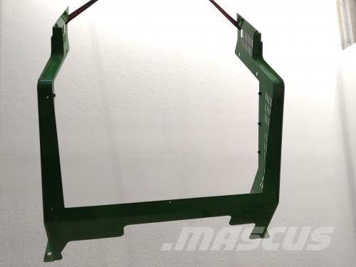 John Deere 1110E 1210E مكونات أخرى