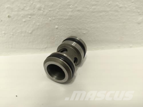 Valmet Komatsu 360.2 370.2 365 365.1 C93 C124 C144 その他部品