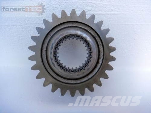 Z26 Valmet 820 Lesné traktory
