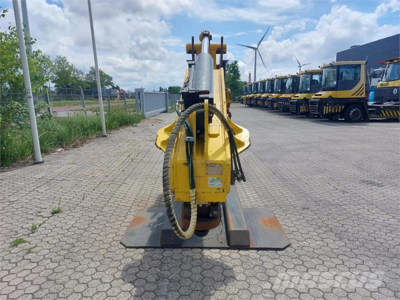 CATRACOM SAN 40L SafeNeck incl parkstand Muut koneet