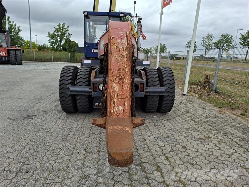 Kalmar TRX182iAL 4x4 Ciągniki terminalowe