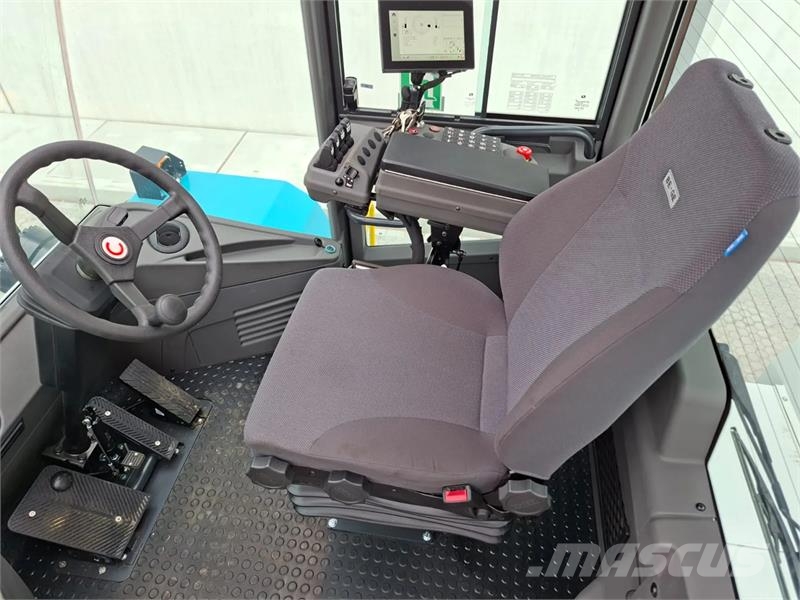 Konecranes SMV 55-1200C Diesel Stapler