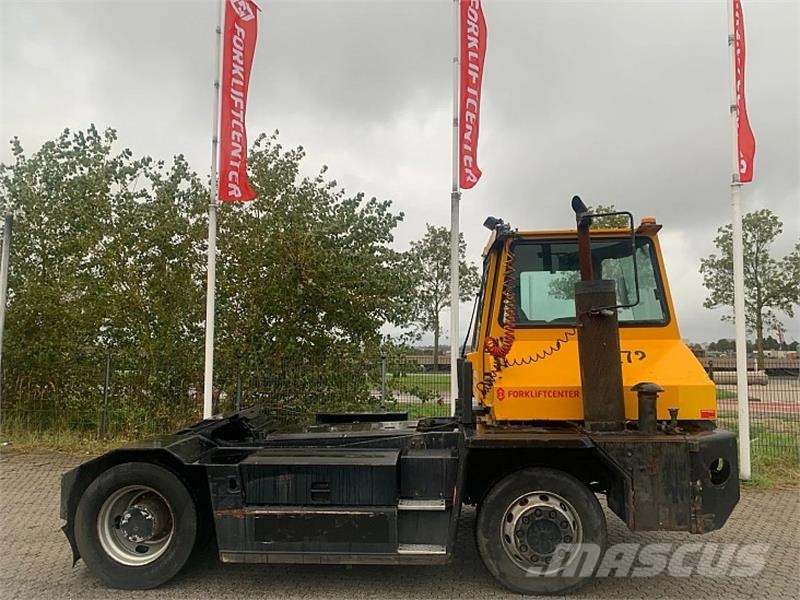 Sisu TRX182A4L2C18 Terminalni tegljači