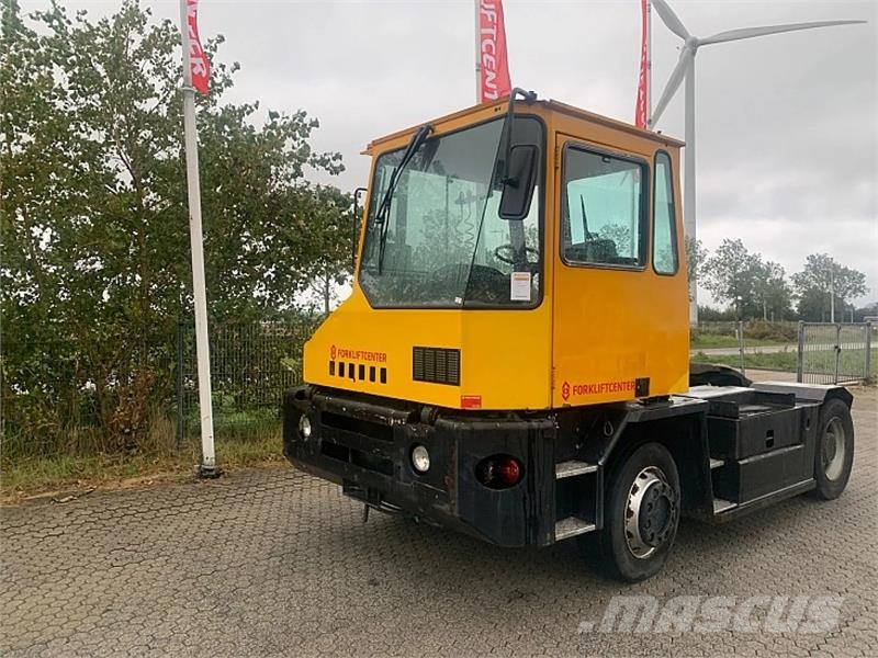 Sisu TRX182A4L2C18 Terminalni tegljači