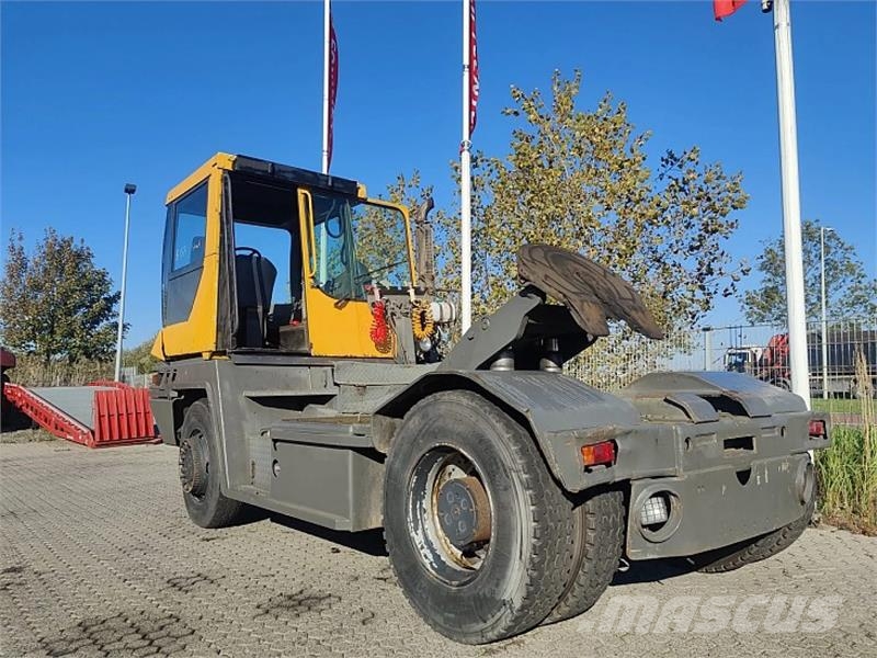 Terberg RT222 4x4 Terminalni tegljači