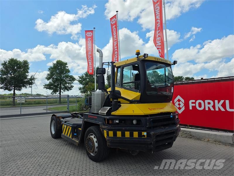 Terberg RT222 4x4 Terminálový tahač
