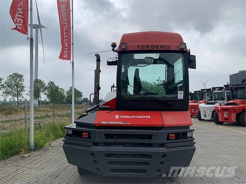 Terberg RT222 4x4 Terminaalitraktorit