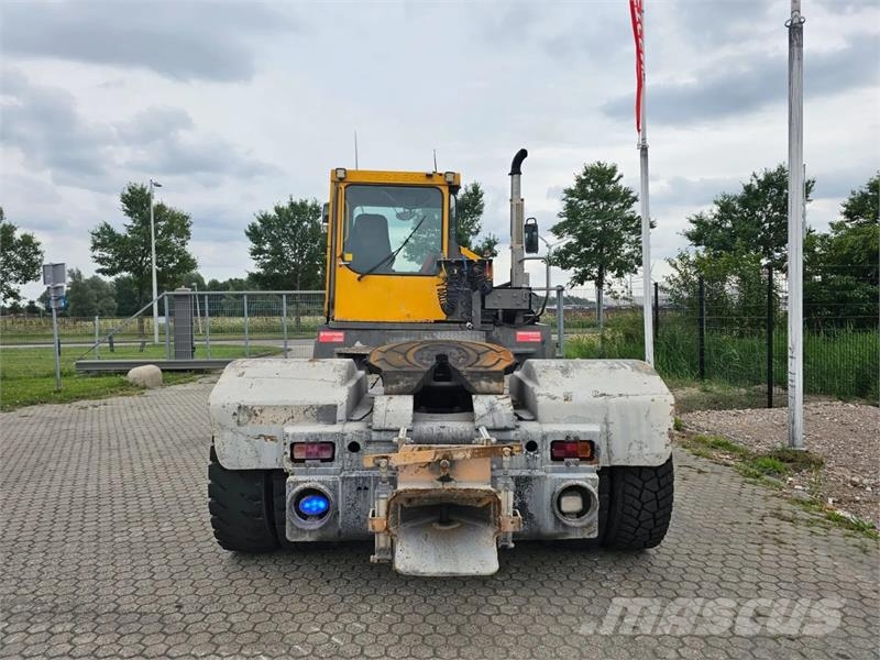 Terberg RT282 4x4 Terminálový tahač