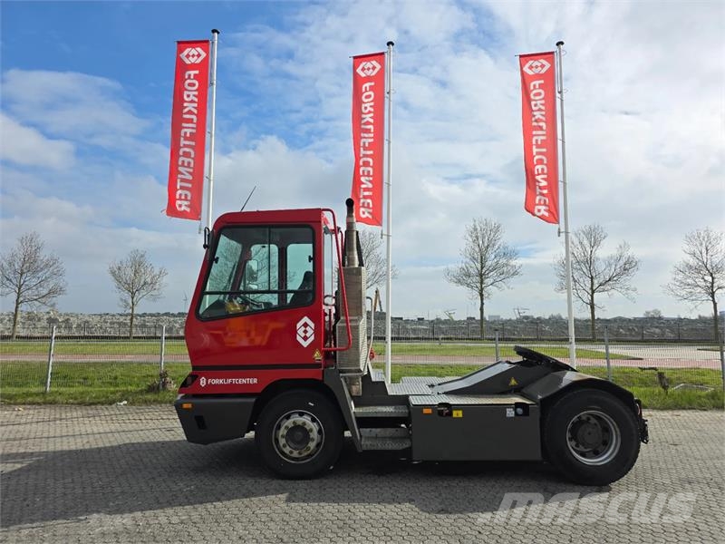 Terberg YT222 Tracteur de manœuvre