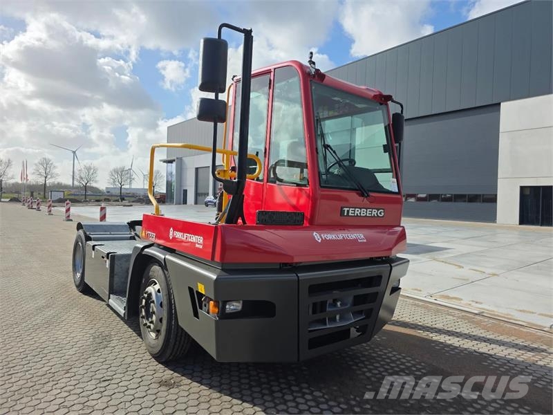 Terberg YT223 Tracteur de manœuvre
