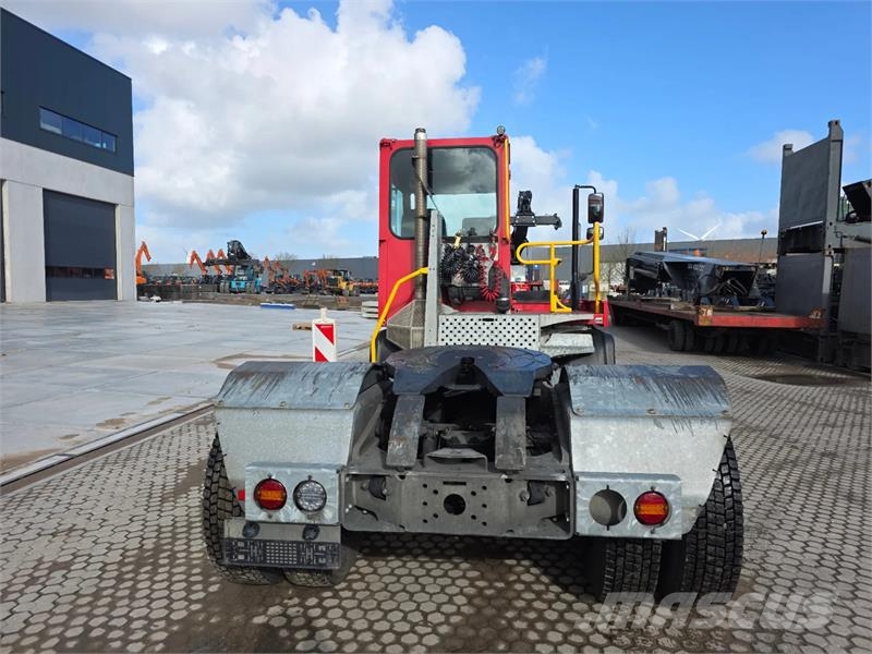 Terberg YT223 Tracteur de manœuvre