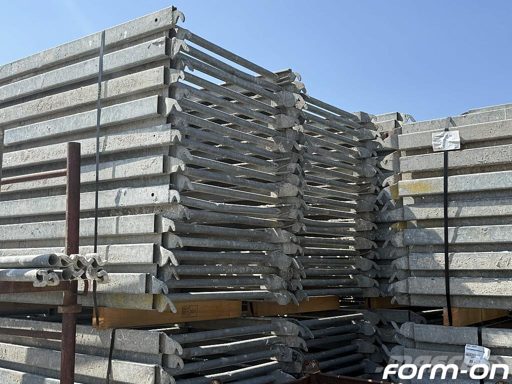 Hünnebeck Schnellbaugerüst – gebrauchtes Fassadengerüst & St Scaffolding equipment