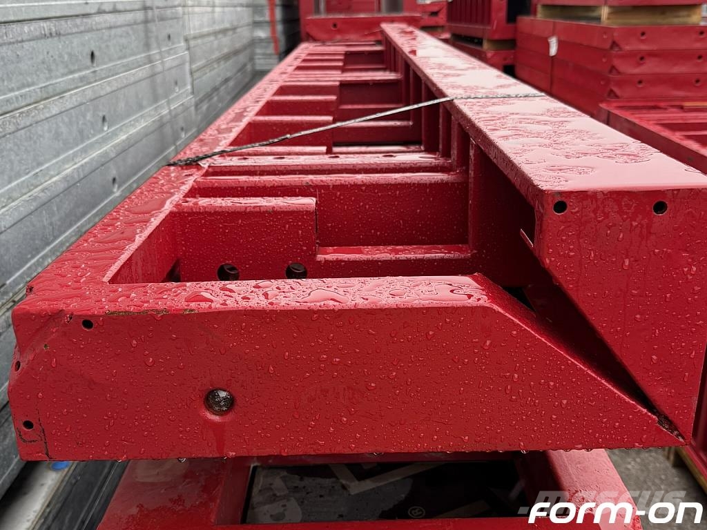 Peri MAXIMO 3,30 m Eckelemente & Wandausgleich im Abver Bekisting