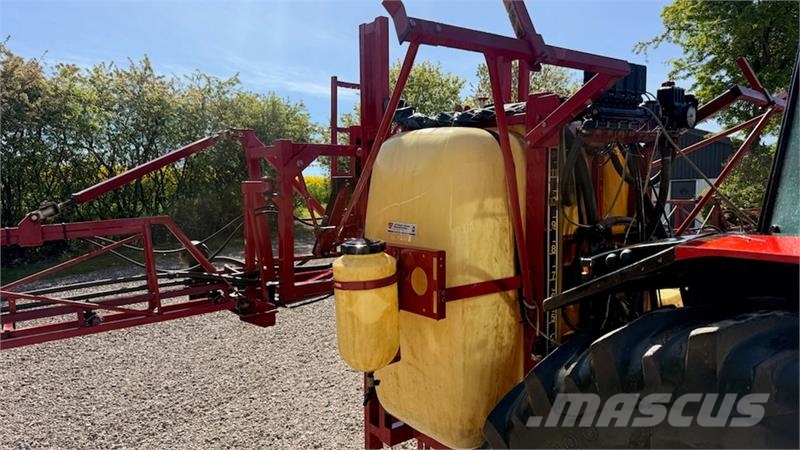 Hardi LZY 800 الرشاشات
