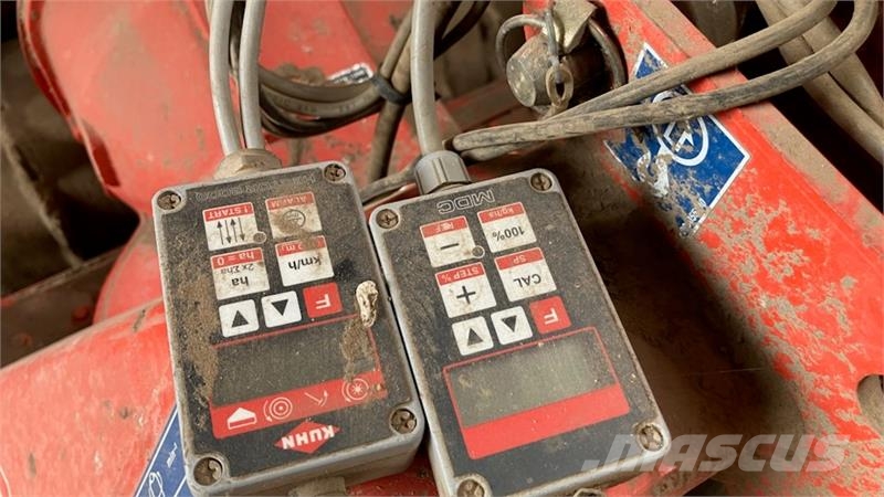 Kuhn 2003 Rotorharve med slæbeskær مثاقيب مدمجة