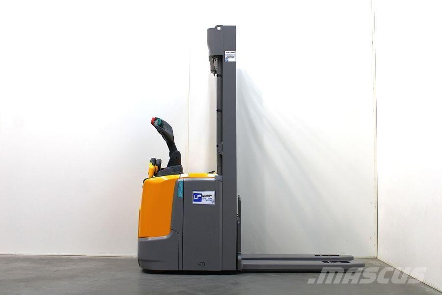 Jungheinrich ERC 214 Z - 469 DZ Pedestrian stackers