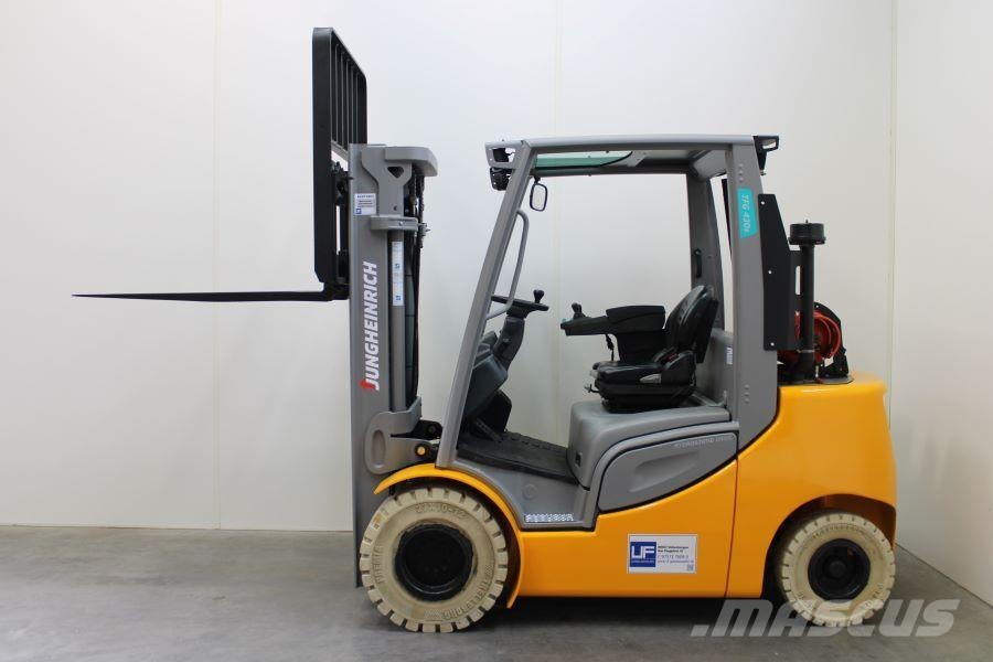 Jungheinrich TFG 430s / 470 DZ LPG forklifts