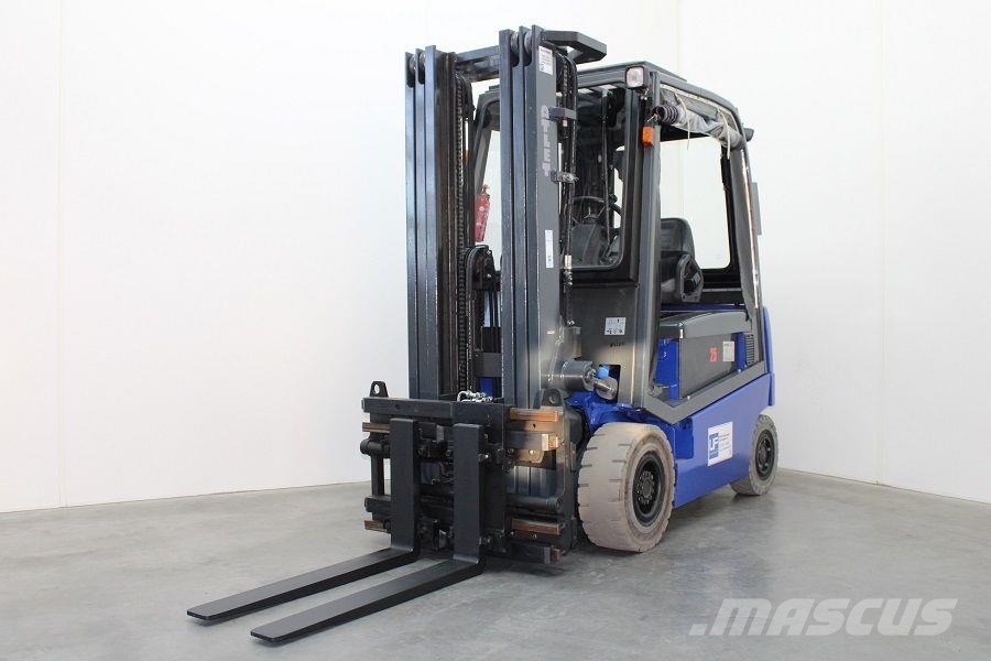 UniCarriers 1Q2L25T Electric forklifts
