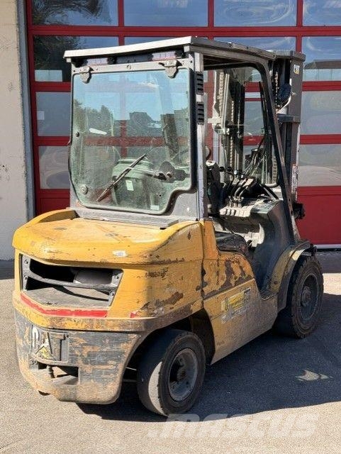 CAT DP30N Dieselstapler