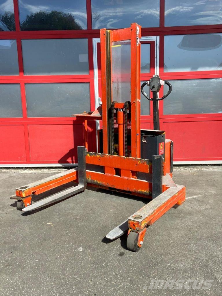 Genkinger EGPL 14/16WR Transpaleta manuala