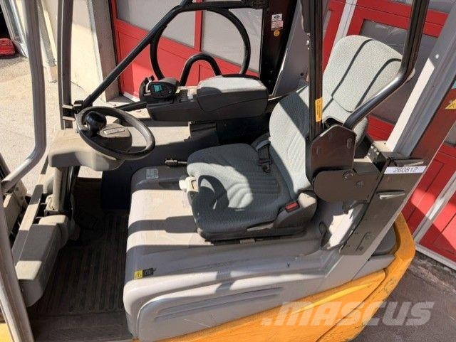 Jungheinrich EFG216 Električni viličarji