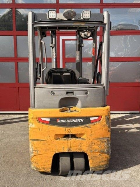 Jungheinrich EFG218 Električni viličarji