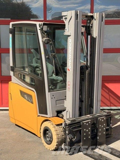 Jungheinrich EFG218k Električni viličarji