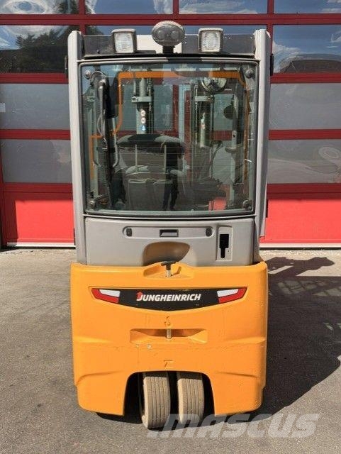Jungheinrich EFG218k Električni viličarji