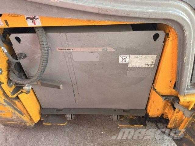 Jungheinrich EFG220 شاحنات ذات رافعات شوكية تعمل بالكهرباء