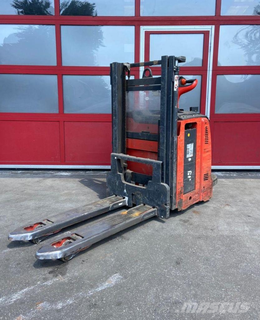 Linde D12AP Παλετοφόρα πεζού χειριστή με ιστό