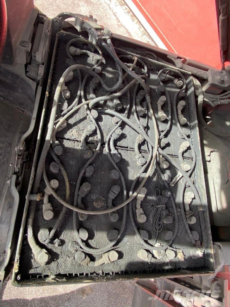 Linde E18-02 شاحنات ذات رافعات شوكية تعمل بالكهرباء