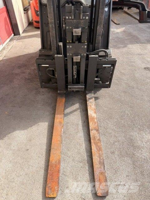 Linde E30H-01/600 شاحنات ذات رافعات شوكية تعمل بالكهرباء
